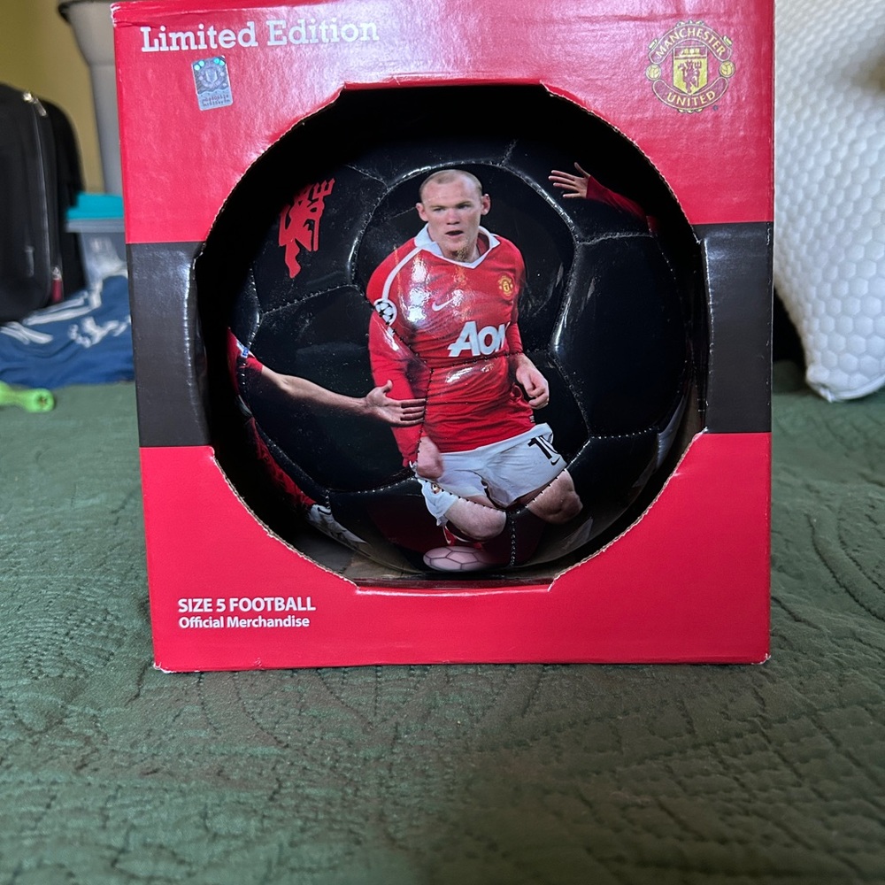 Manchester United Size 5
